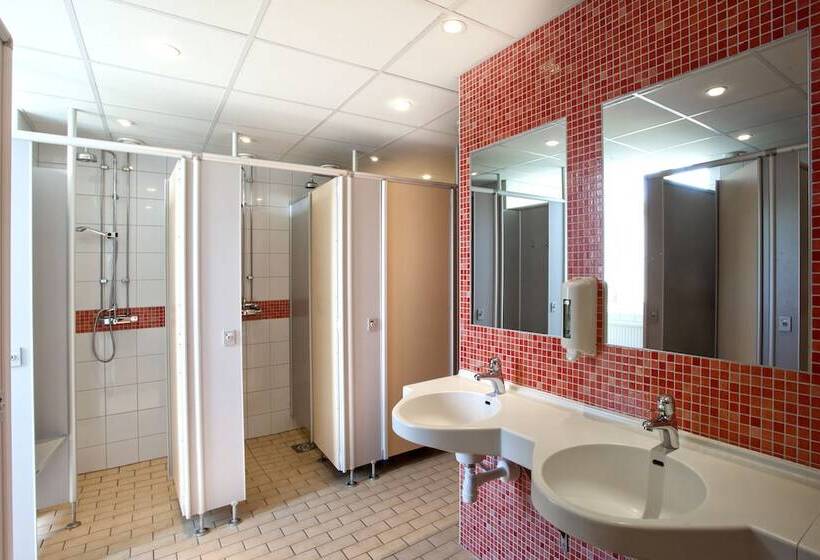 패밀리 룸 공용 욕실, Kvibergs Vandrarhem   Hostel