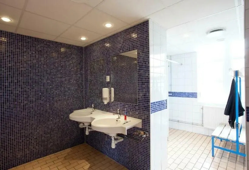 اتاق استاندارد با سرویس بهداشتی مشترک, Kvibergs Vandrarhem   Hostel