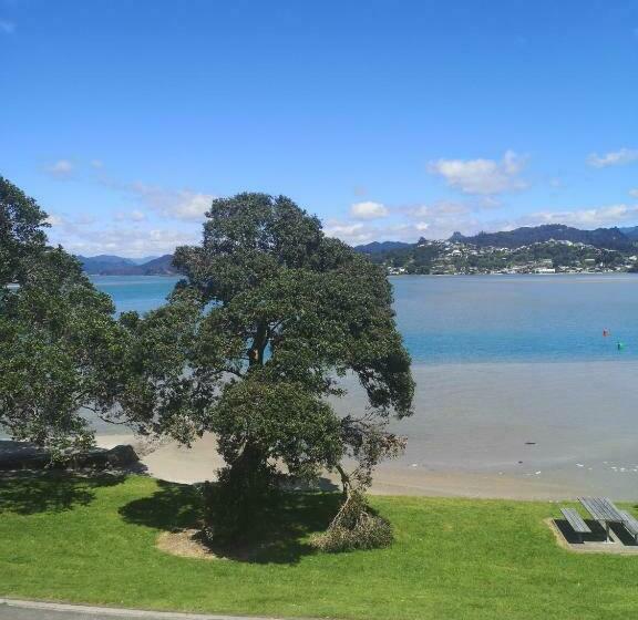 סטודיו פרמיום, Paku Lodge Resort