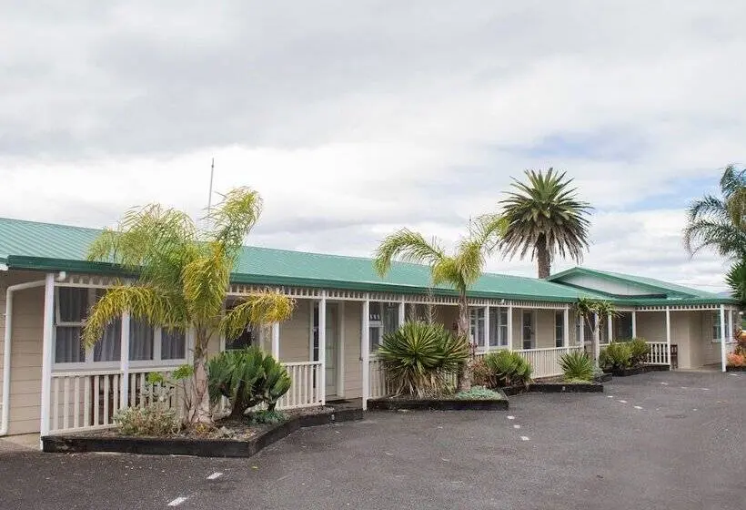 スタンダードスタジオ, Palm Motel Waihi