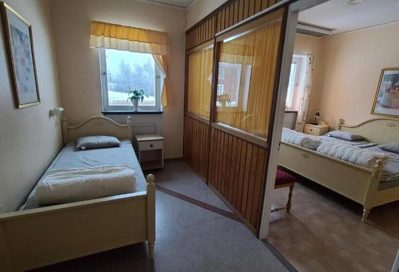 バスルーム共有のトリプルスタンダード, Vasaloppsmålet Hostel Mora Målkullans Vandrarhem