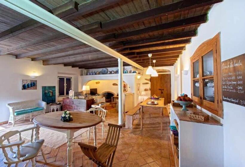 اتاق لوکس با چشم‌انداز, Casa Da Tia Amalia