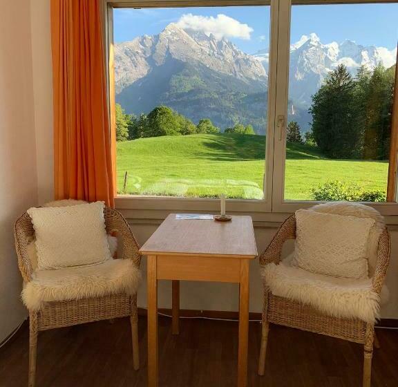 חדר סטנדרט נוף להרים, B&b Maetteli