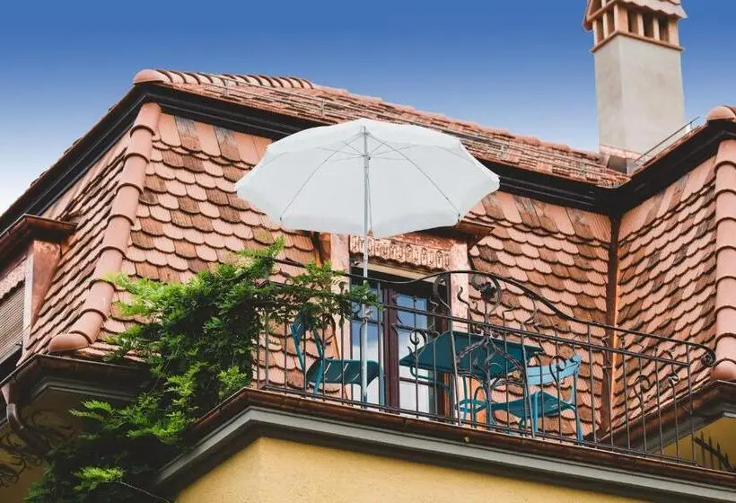 آپارتمان 1 خوابه با بالکن, B&b The B