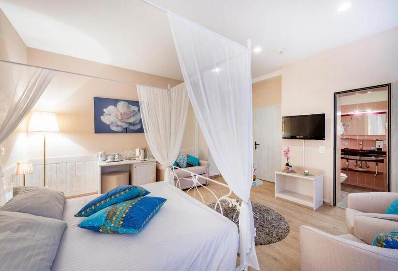 Superior room with lake view, Albergo Ristorante La Palma