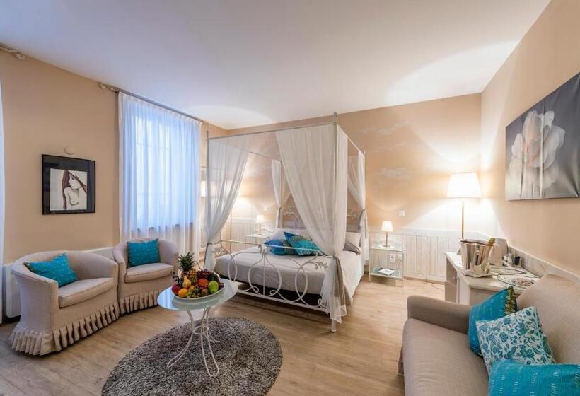 غرفة سوبيريور إطلالة على البحيرة, Albergo Ristorante La Palma