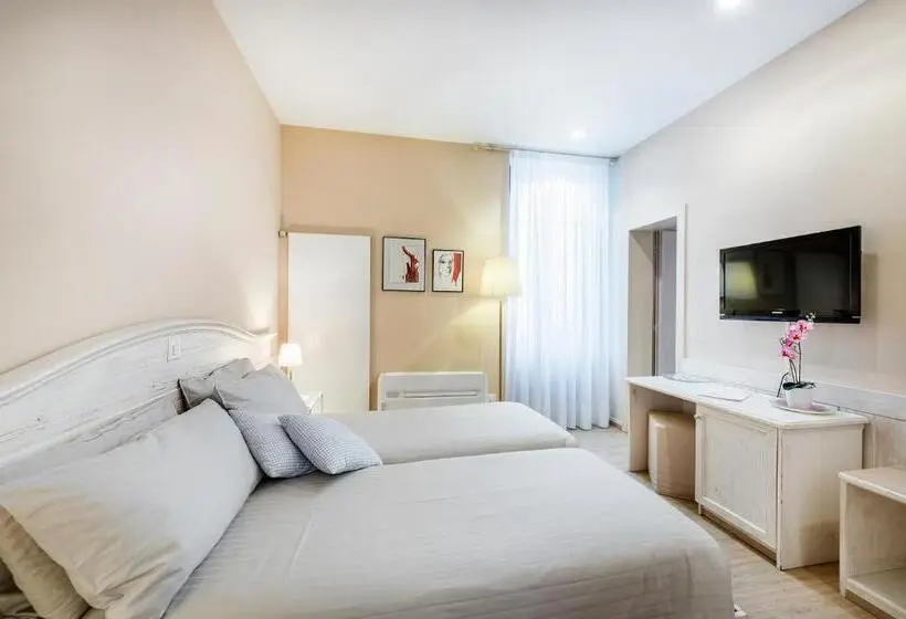 Standard-huone Järvinäkymä, Albergo Ristorante La Palma