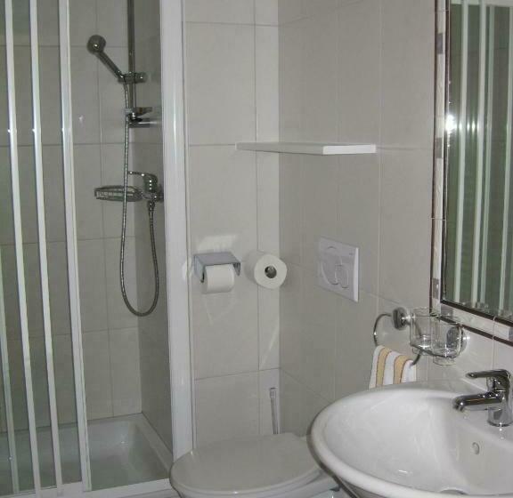 Standardzimmer, Arch San Martin