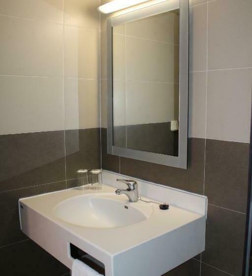 غرفة قياسية, D. Dinis