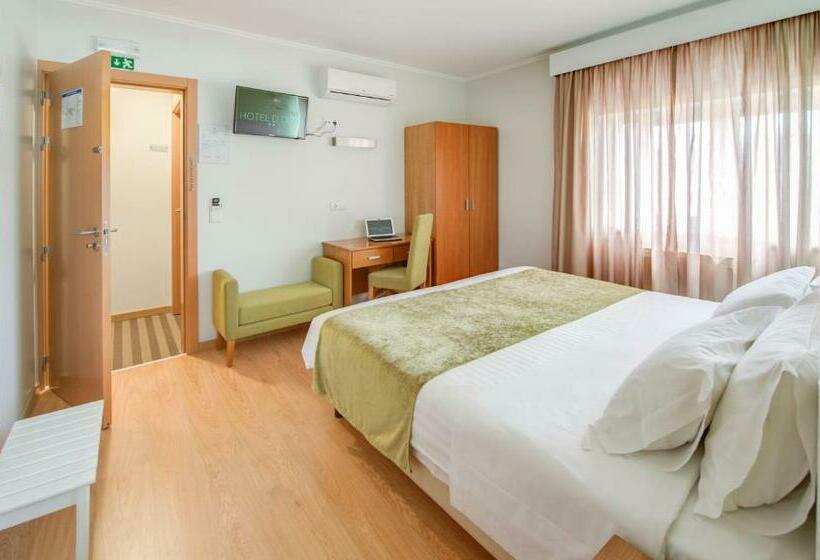 غرفة قياسية, D. Dinis