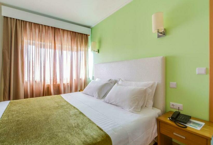 غرفة قياسية, D. Dinis