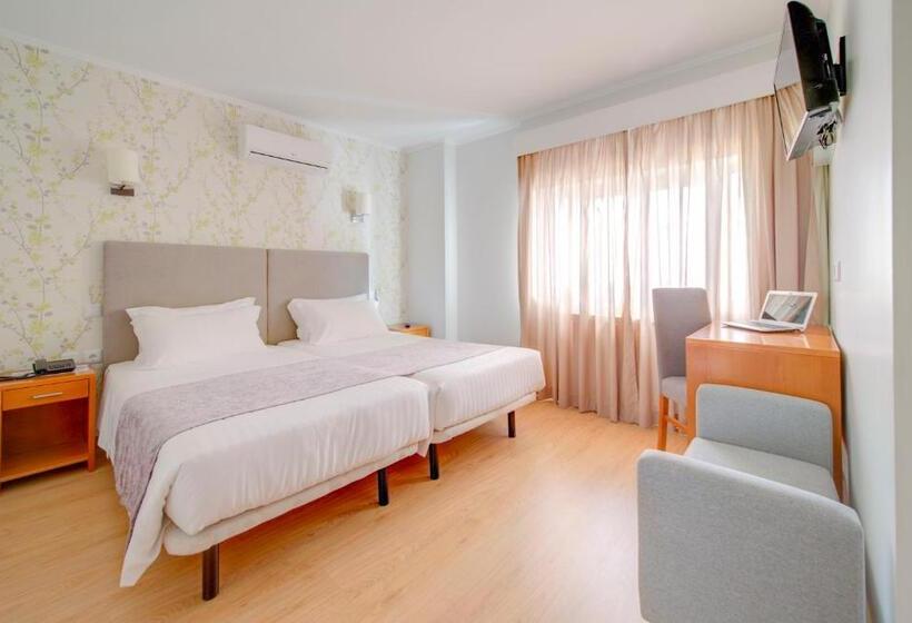 غرفة قياسية, D. Dinis