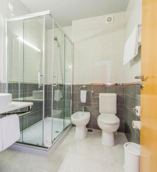 غرفة قياسية ثلاثية, D. Dinis