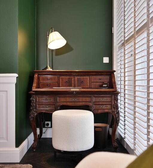 חדר דחוקס עם מיטת קינג, De Lindenhoeve Boutique