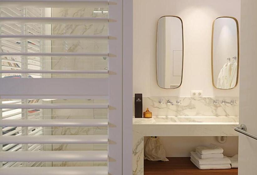 חדר דחוקס עם מיטת קינג, De Lindenhoeve Boutique