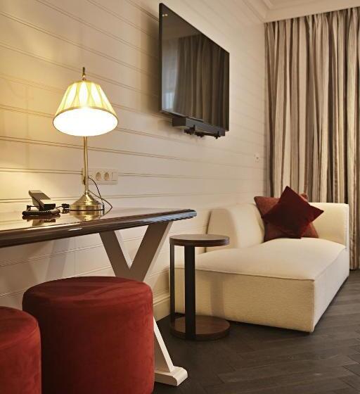 חדר דחוקס עם מיטת קינג, De Lindenhoeve Boutique