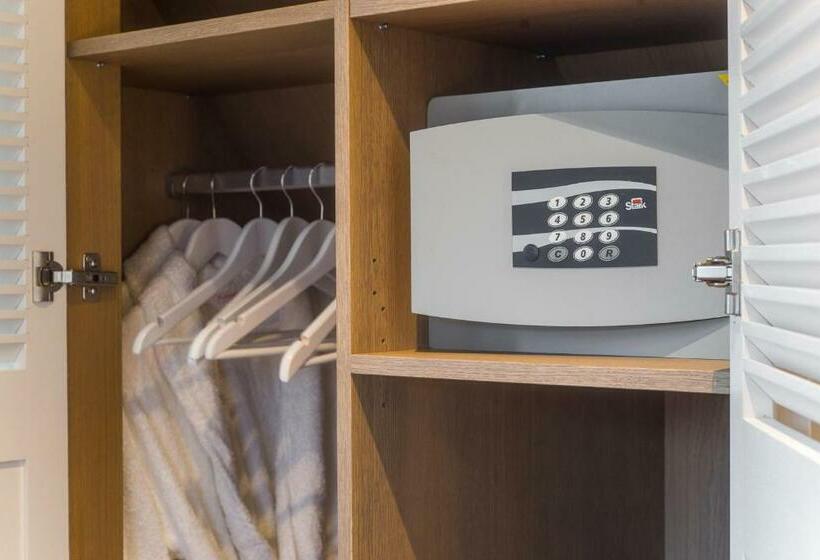 חדר משפחתי דלוקס, De Lindenhoeve Boutique