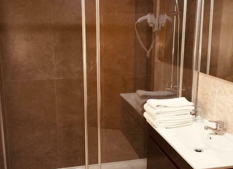 バルコニー付きスタンダードトリプルルーム, Europa