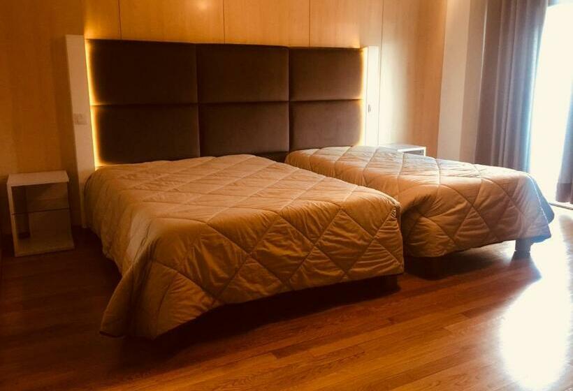 スタンダードシングルルーム, Europa