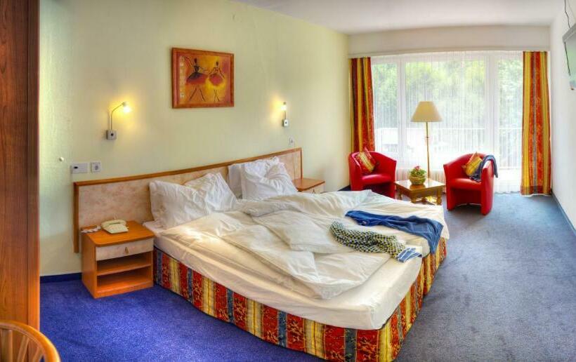 اتاق استاندارد با بالکن, Excelsior