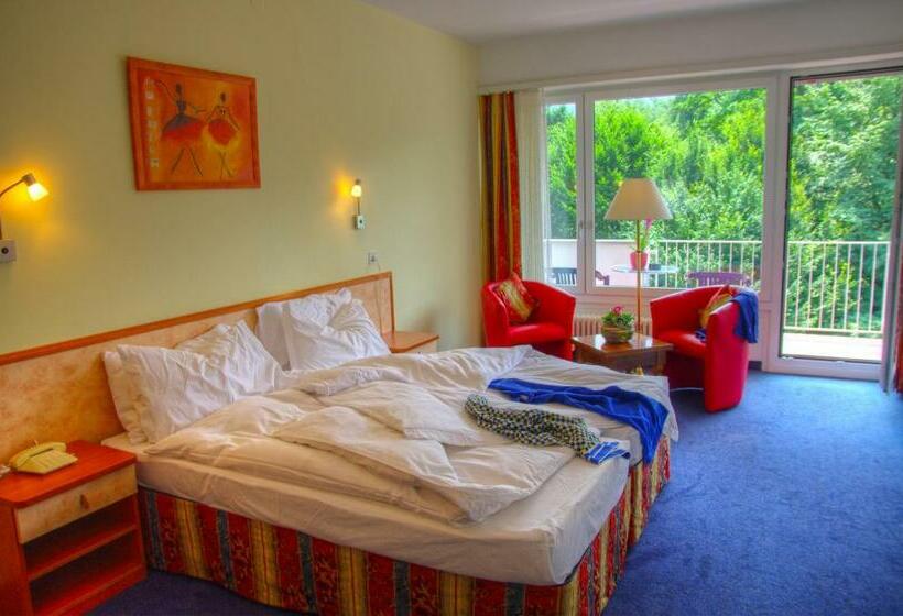 اتاق استاندارد با بالکن, Excelsior