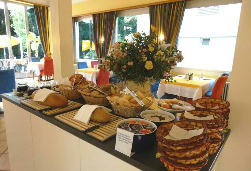 اتاق استاندارد با بالکن, Excelsior