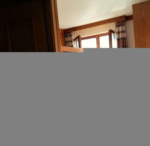 اتاق استاندارد با سرویس بهداشتی مشترک, Heidi Guesthouse Amden Sternen