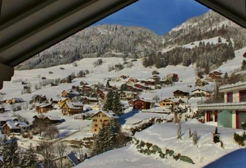 标准间带阳台, Heidi Guesthouse Amden Sternen