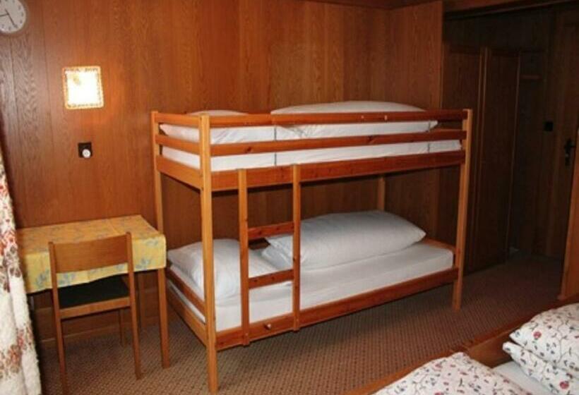 家庭间, Heidi Guesthouse Amden Sternen