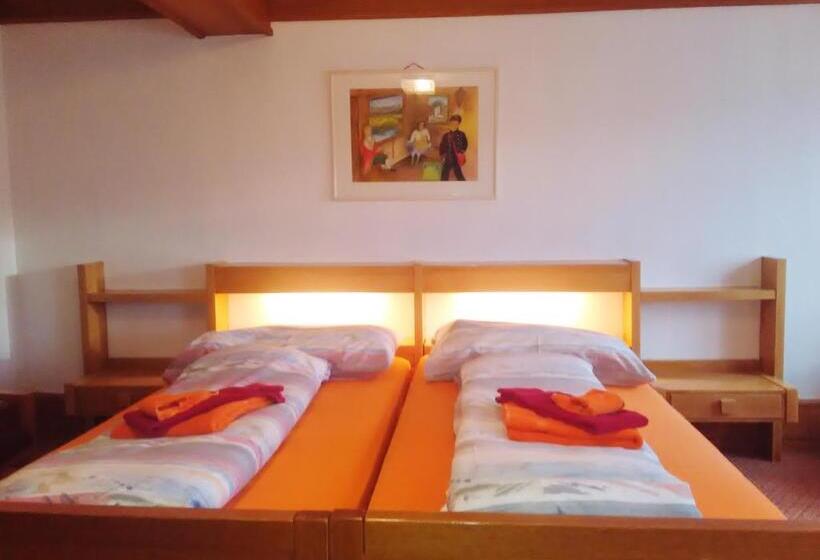 اتاق استاندارد, Heidi Guesthouse Amden Sternen