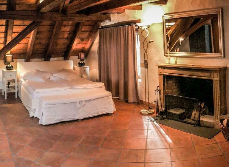 جناح جونيور, Hôtel La Maison Du Prussien