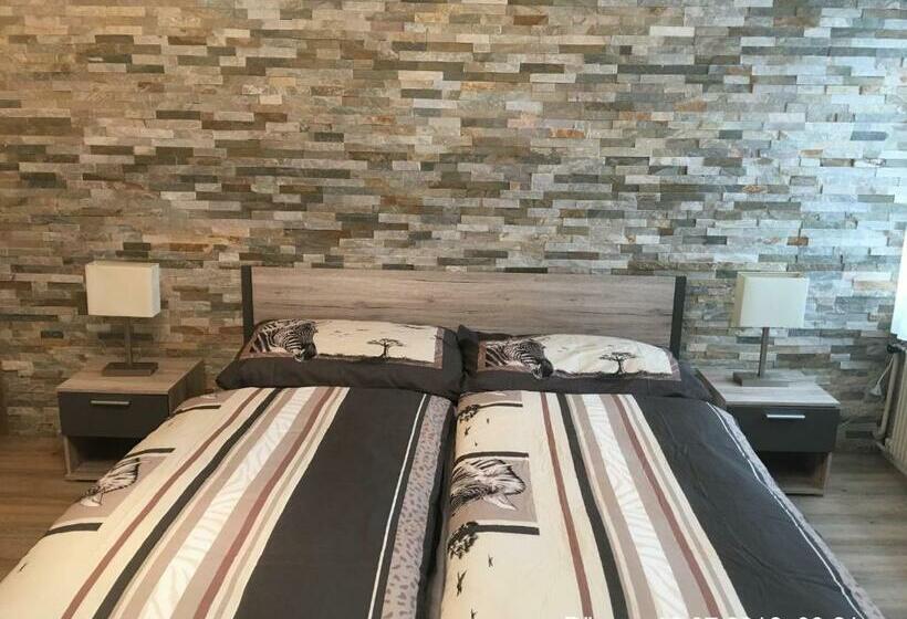 חדר סטנדרט חדר אמבטיה משותף, Landgasthof Hotel Adler