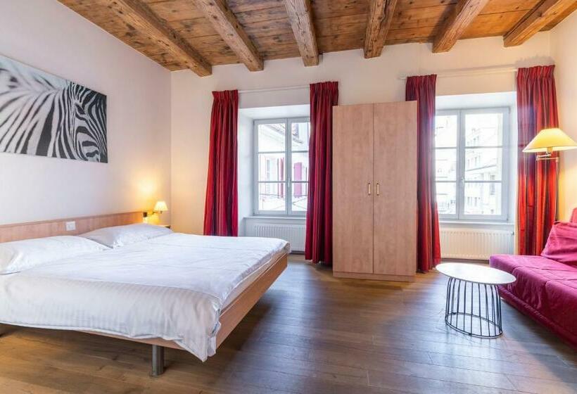 غرفة قياسية ثلاثية, Le Rive Sud