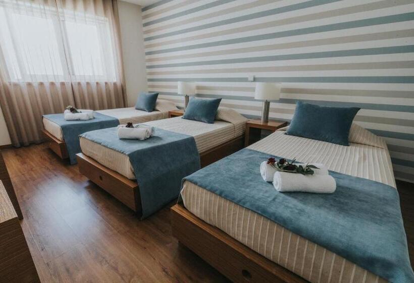 غرفة قياسية ثلاثية, Nossa Senhora De Lurdes