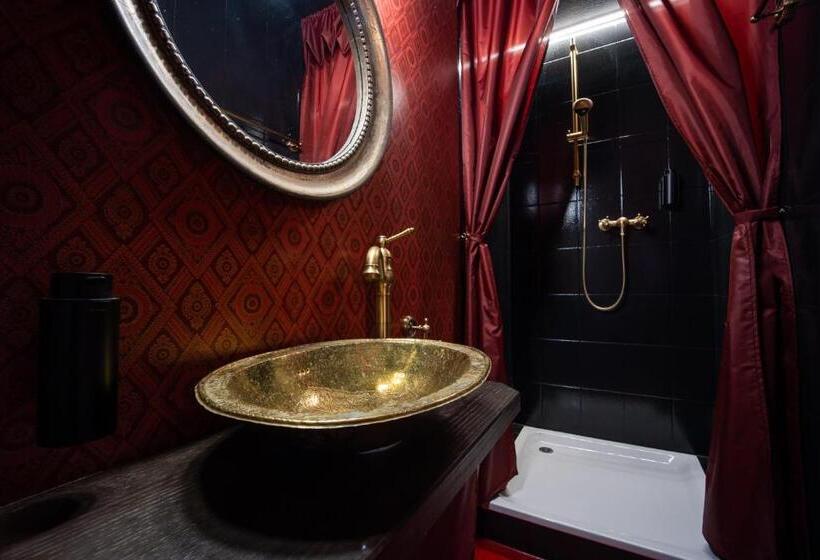 חדר דלוקס, Peanut Medieval Lodge