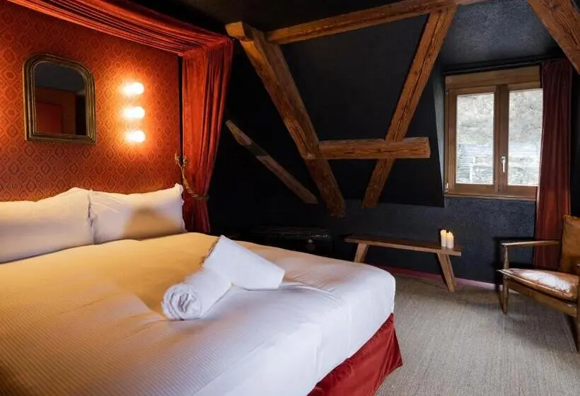 デラックスルーム, Peanut Medieval Lodge