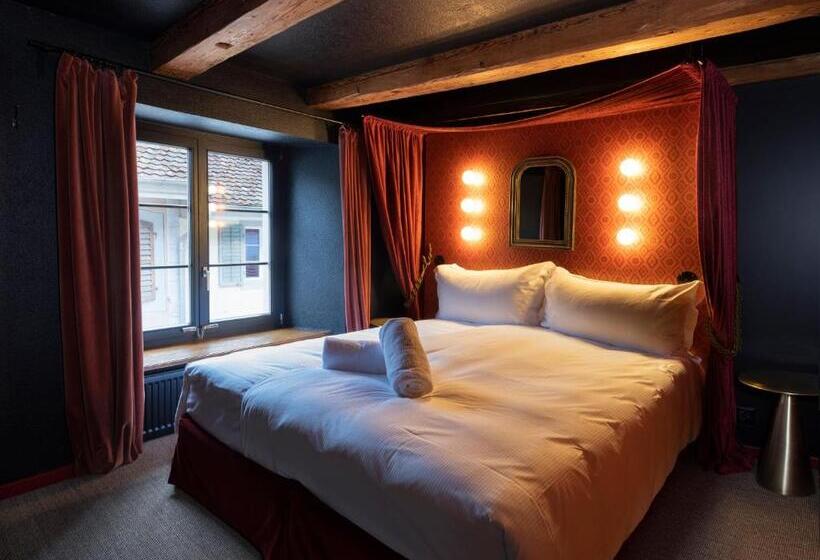 חדר סופריור, Peanut Medieval Lodge