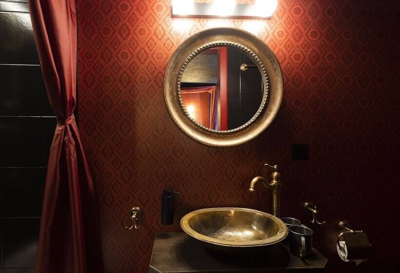 חדר דלוקס, Peanut Medieval Lodge