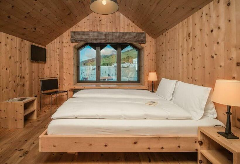 スタンダードルーム, Pensiun Aldier