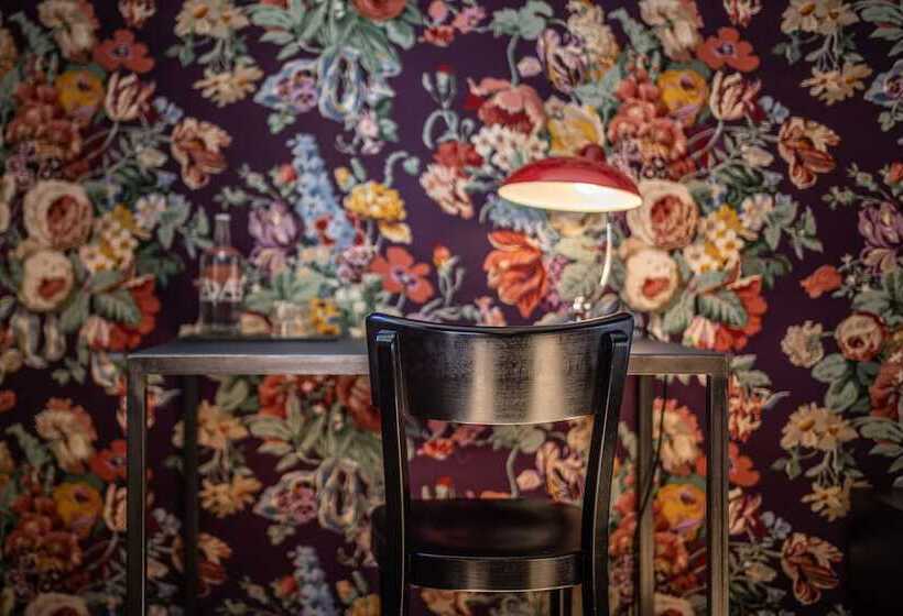 豪华房间, Pensiun Aldier