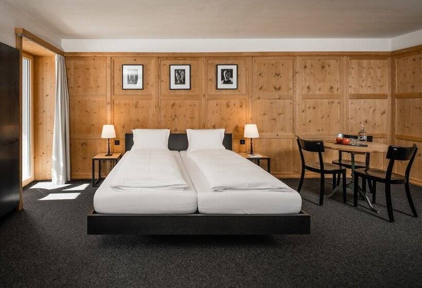 バルコニー付きジュニアスイート, Pensiun Aldier