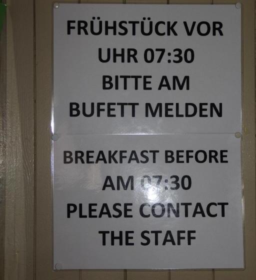 غرفة قياسية ثلاثية, Restaurant Alpina