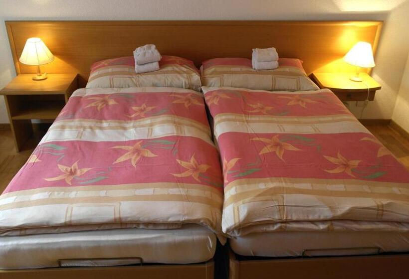 家庭间, Restaurant Stechelberg Bed & Breakfast