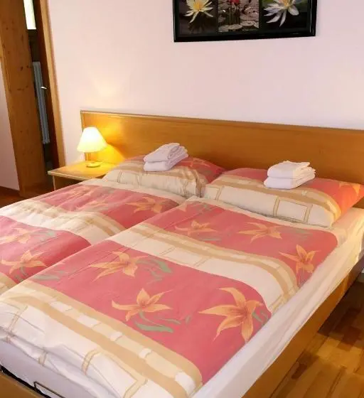 Perhehuone, Restaurant Stechelberg Bed & Breakfast