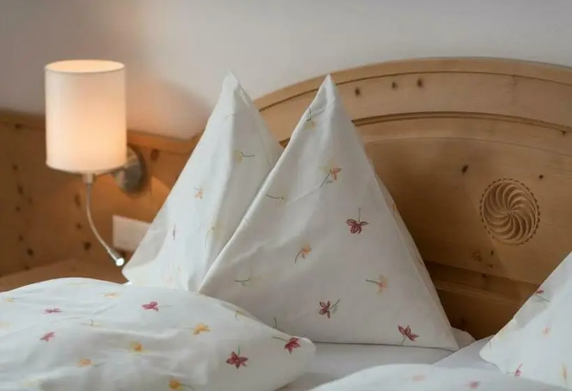 Standard Værelse, Seraina