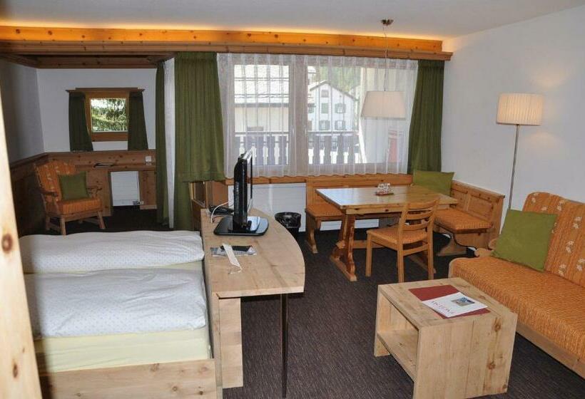 غرفة سوبيريور مزودة بشرفة, Seraina