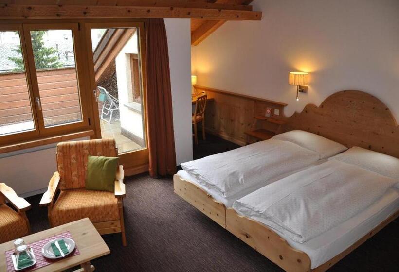 غرفة قياسية مزوَّدة بشُرفة, Seraina