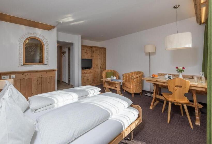 غرفة قياسية مزوَّدة بشُرفة, Seraina