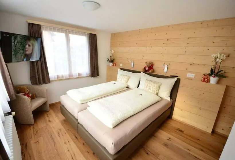 Habitació Triple Estàndard, Terminus