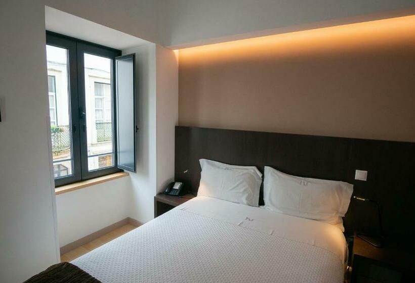 غرفة قياسية فردية, Vitória